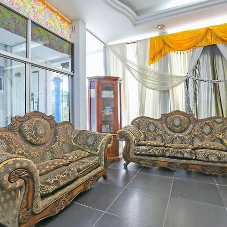 Oyo 89933 Nun Hotel Jeli Dış mekan fotoğraf
