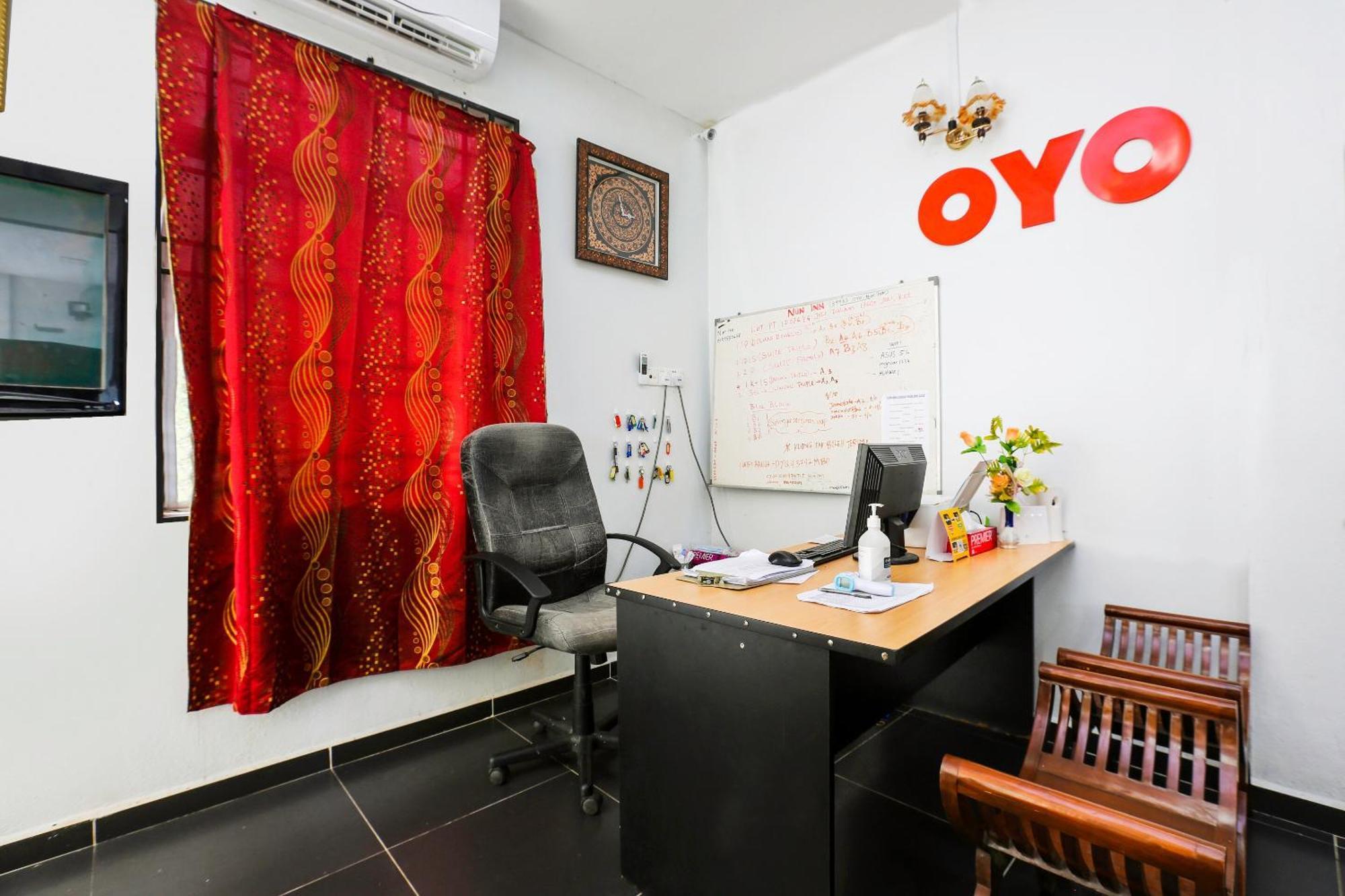 Oyo 89933 Nun Hotel Jeli Dış mekan fotoğraf